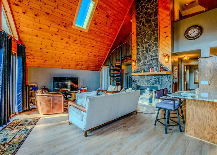 Indoor Sauna Fireplace Garage Wifi Smart Tv